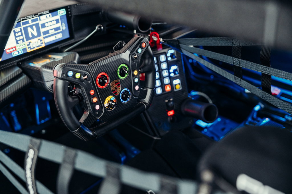 Porsche 911 GT3 R Rennsport