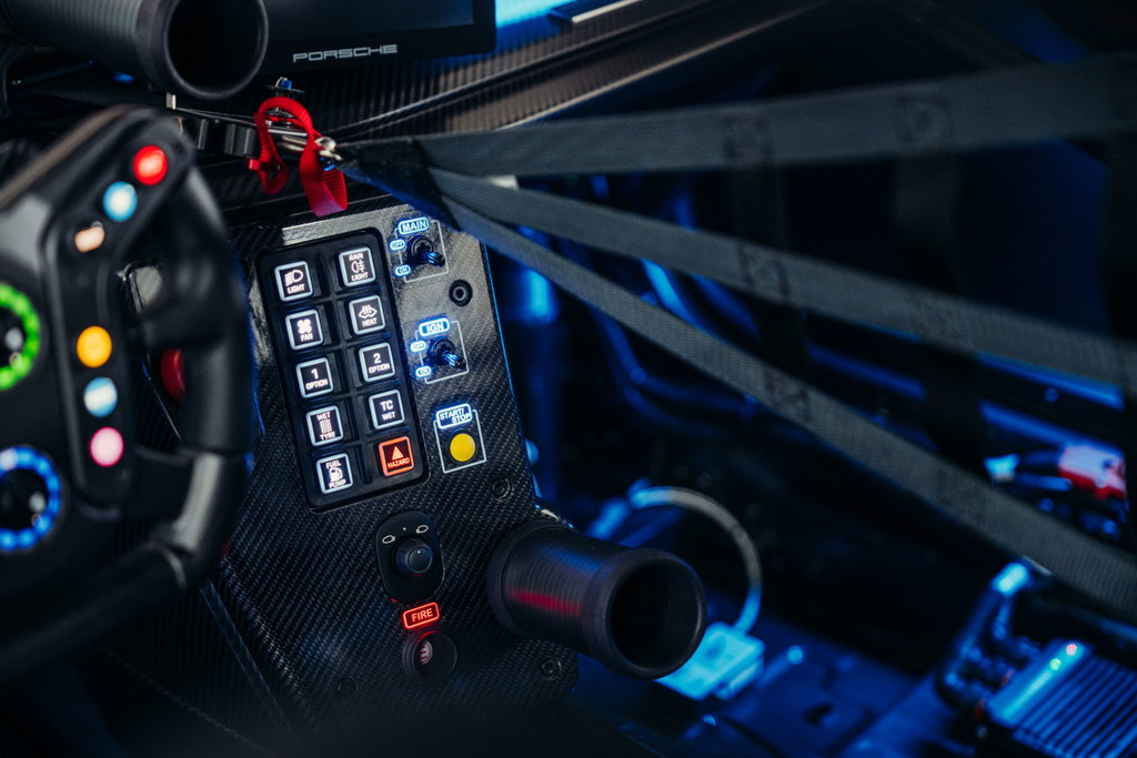 Porsche 911 GT3 R Rennsport