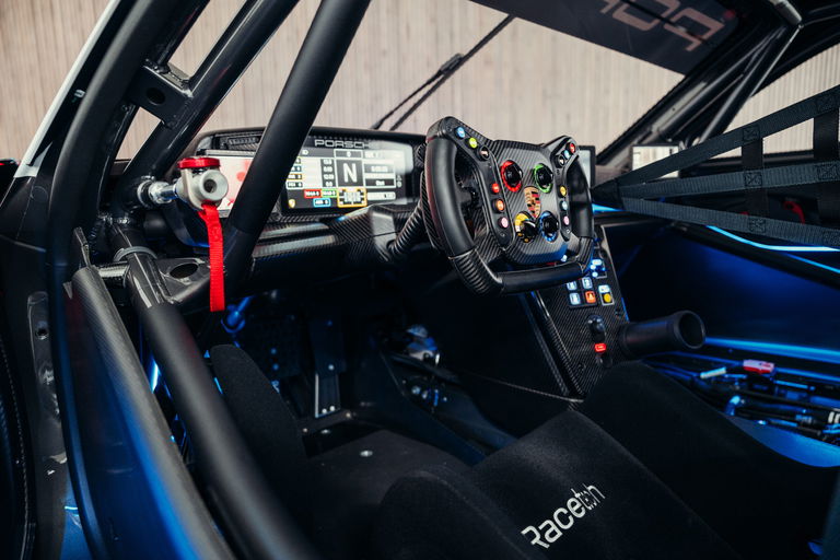 Porsche 911 GT3 R Rennsport