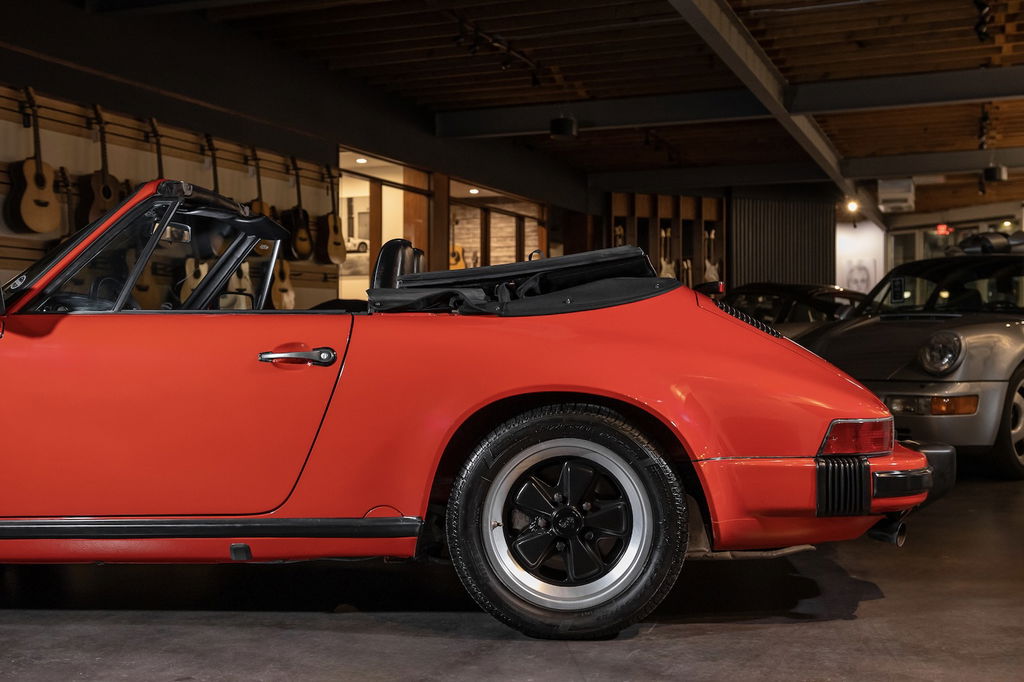 Porsche 911 Carrera 3.2