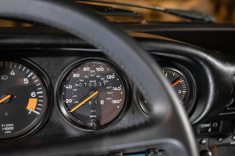 Porsche 911 Carrera 3.2