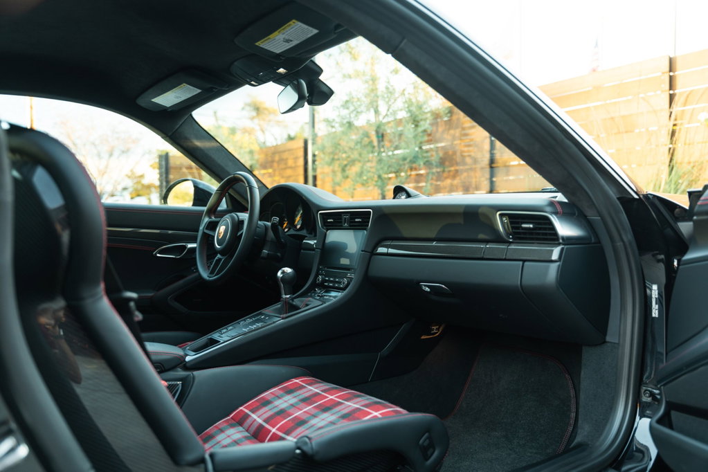 Porsche 991 GT3 Touring
