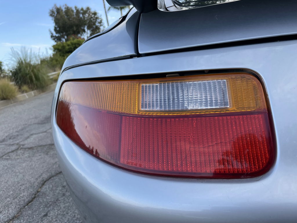 Porsche 928 S4