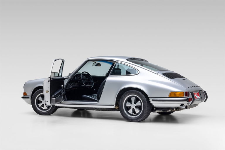 Porsche 911 T (US)