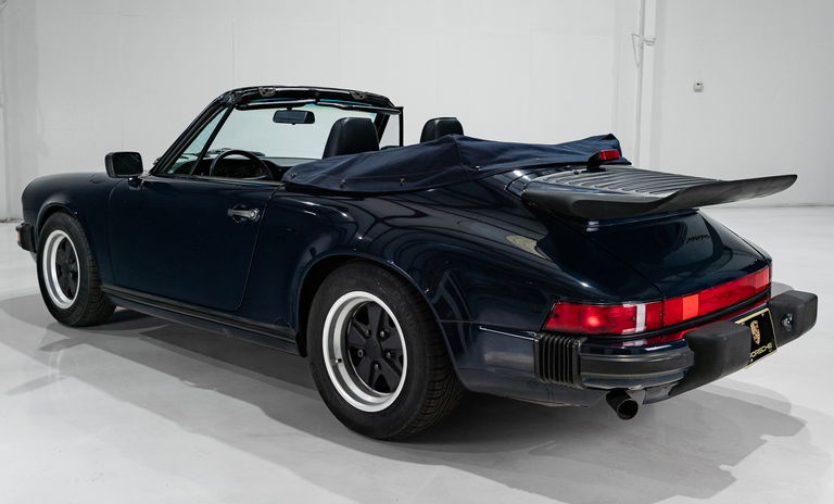 Porsche 911 Carrera 3.2 (US)