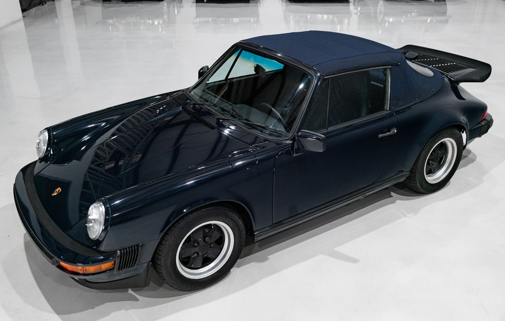 Porsche 911 Carrera 3.2 (US)