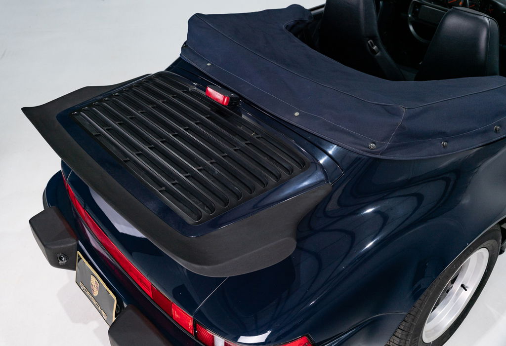 Porsche 911 Carrera 3.2 (US)