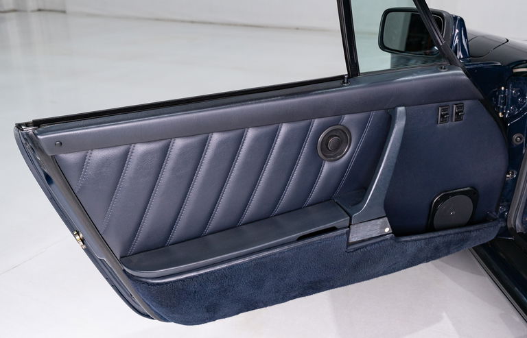 Porsche 911 Carrera 3.2 (US)