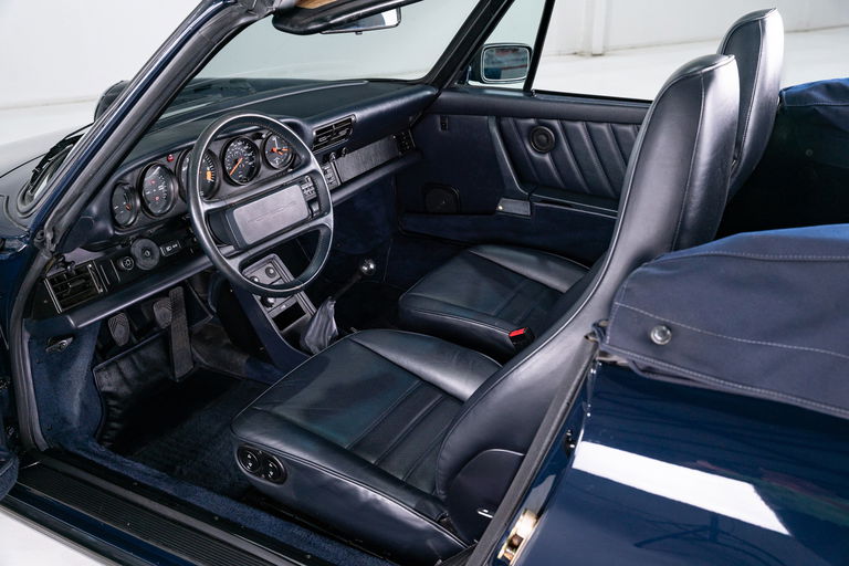 Porsche 911 Carrera 3.2 (US)