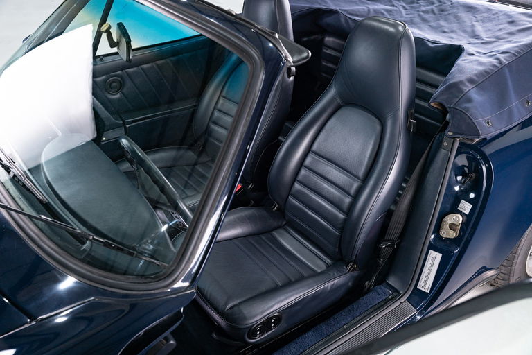 Porsche 911 Carrera 3.2 (US)