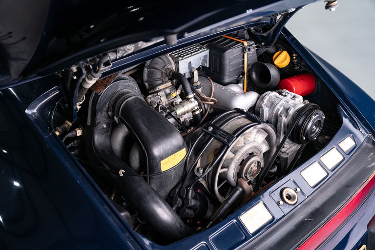 Porsche 911 Carrera 3.2 (US)