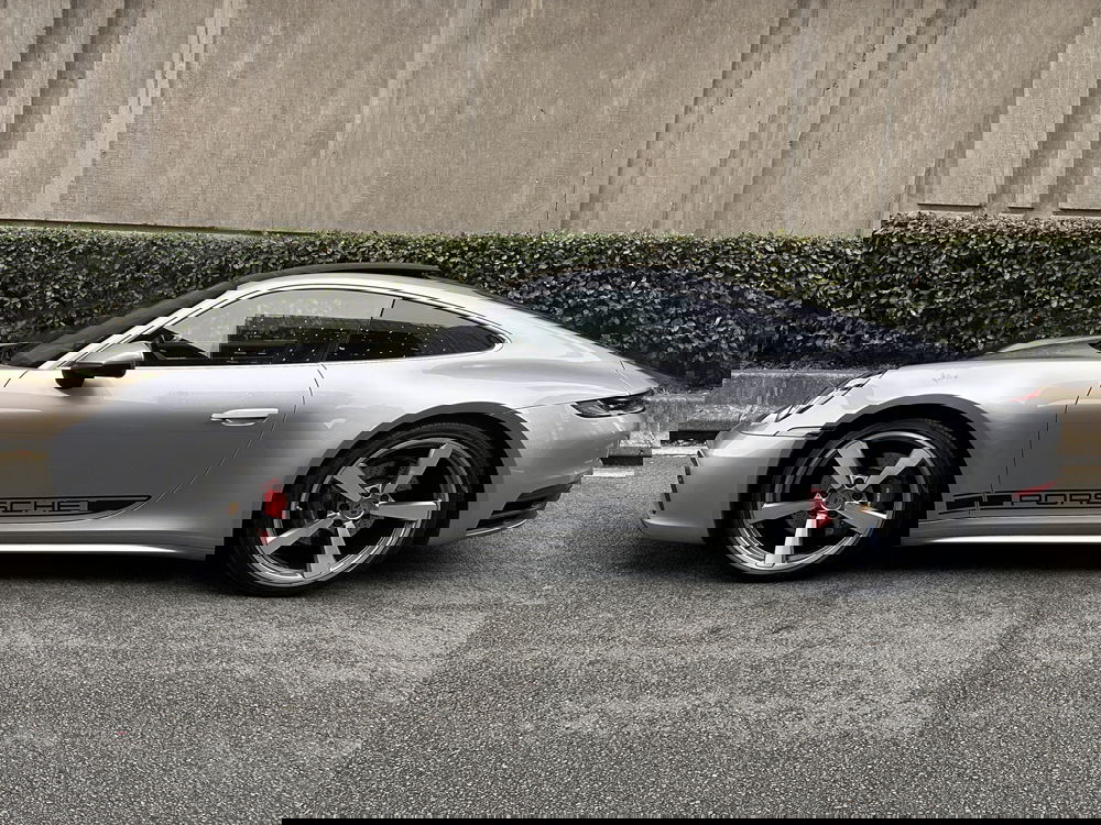 Porsche 992 Carrera 4S