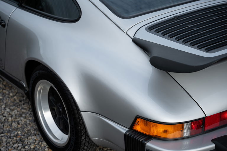 Porsche 911 Carrera 3.2 Clubsport