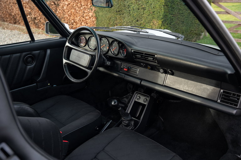 Porsche 911 Carrera 3.2 Clubsport