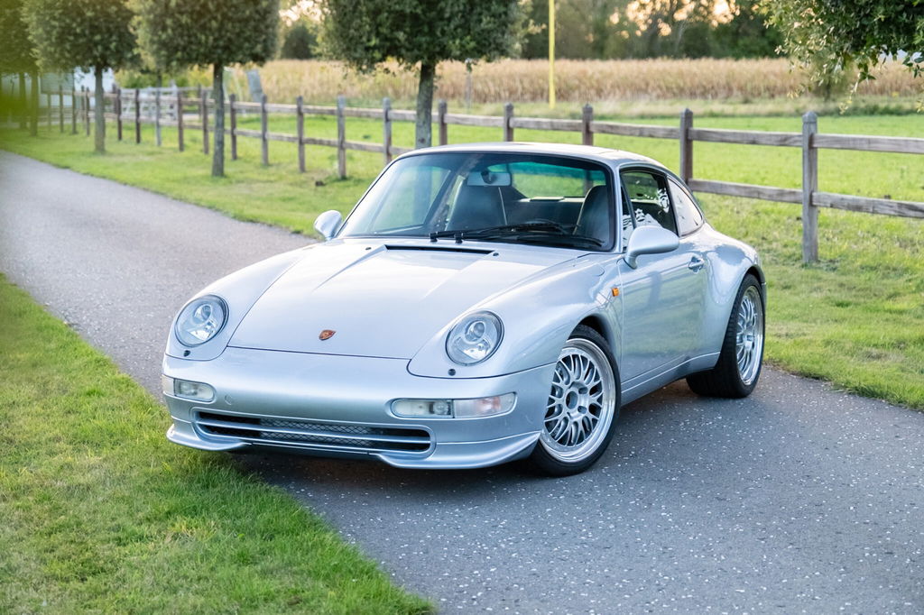 Porsche 993 Carrera 4