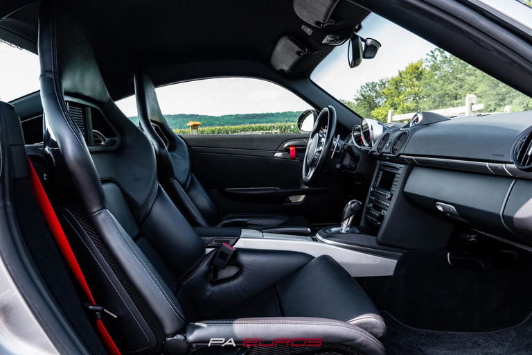 Porsche 987 Cayman R