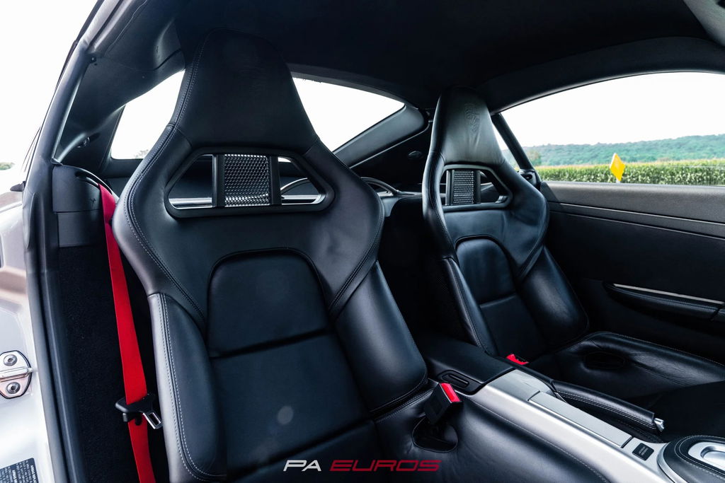 Porsche 987 Cayman R