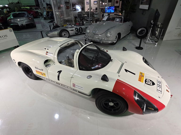 Porsche 910