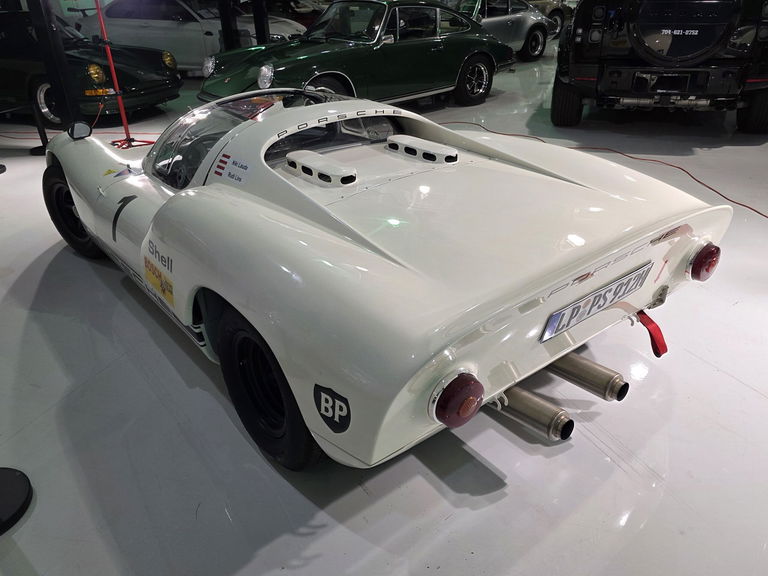 Porsche 910