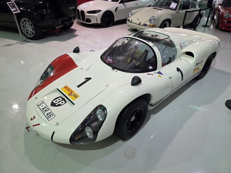 Porsche 910