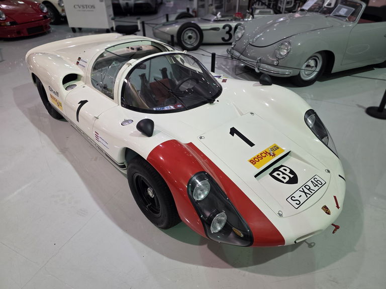 Porsche 910