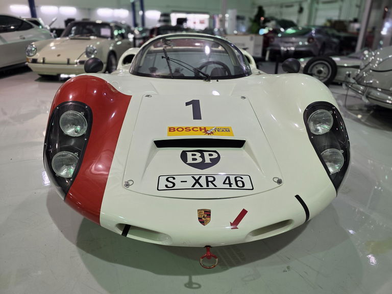 Porsche 910