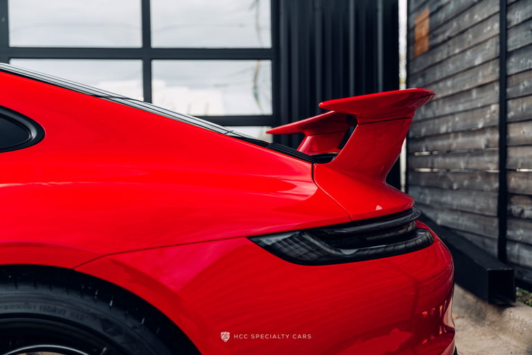 Porsche 992 Carrera GTS