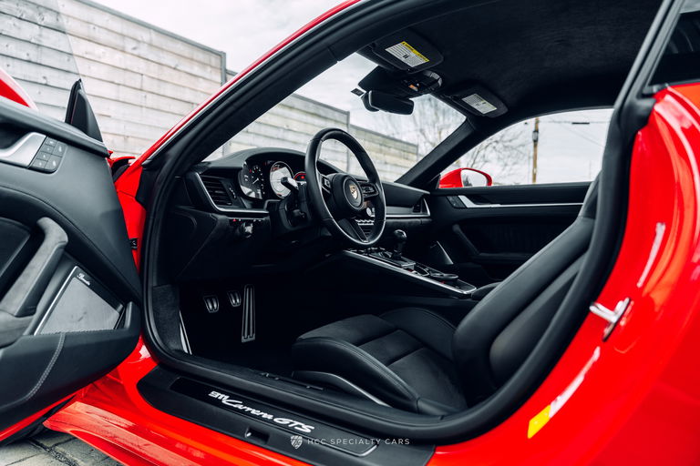 Porsche 992 Carrera GTS