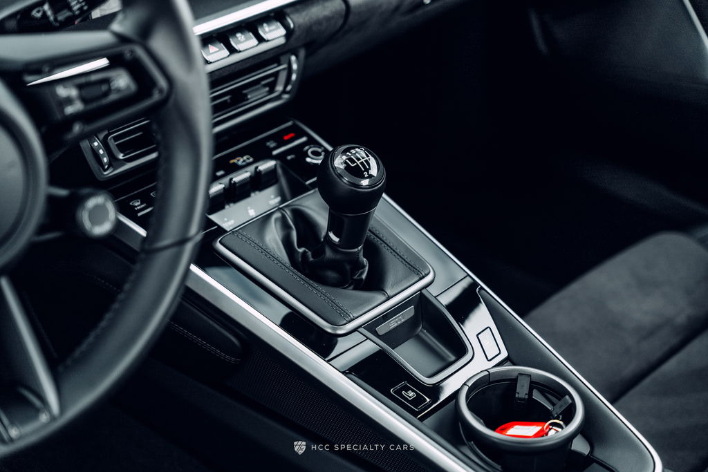 Porsche 992 Carrera GTS