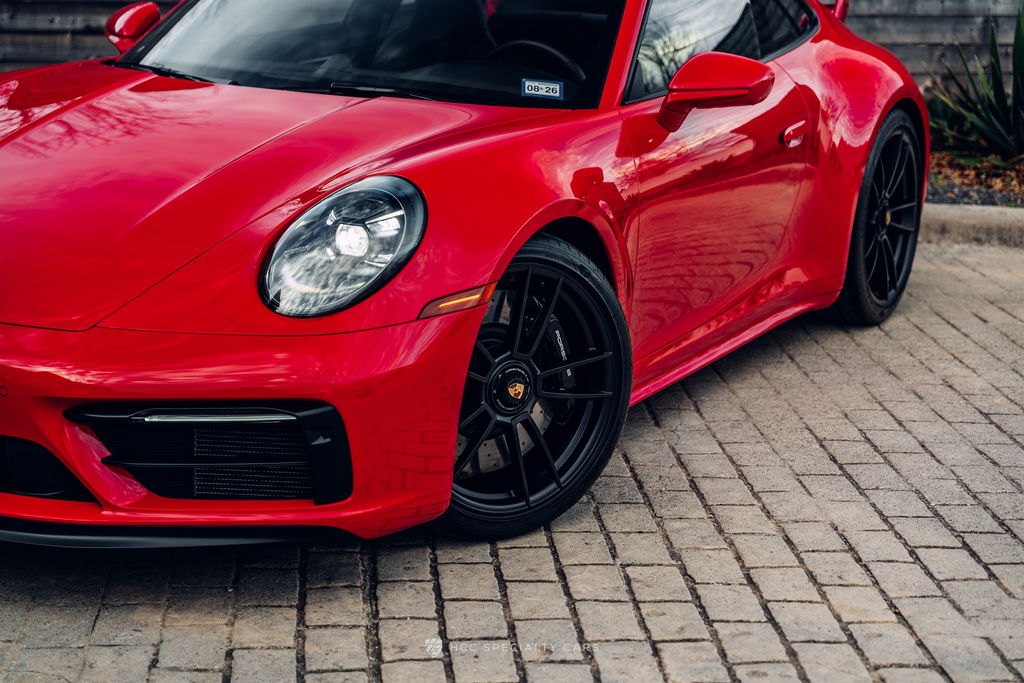 Porsche 992 Carrera GTS