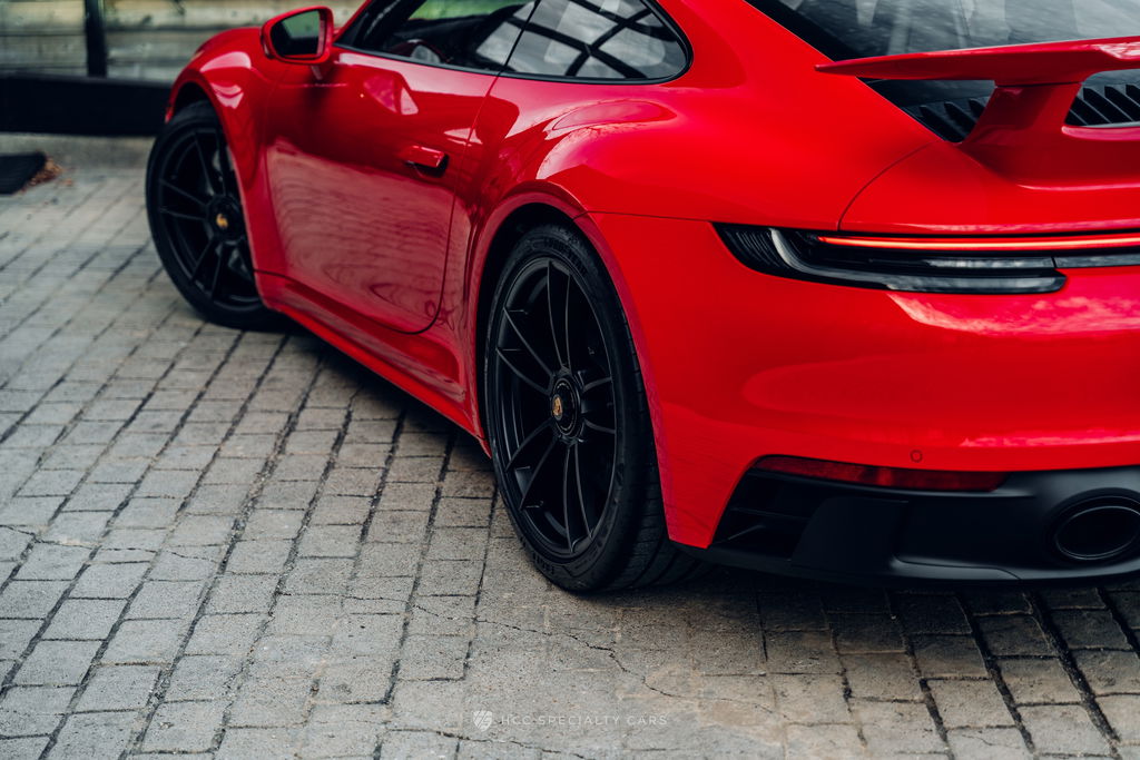 Porsche 992 Carrera GTS