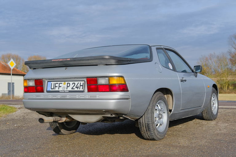 Porsche 924