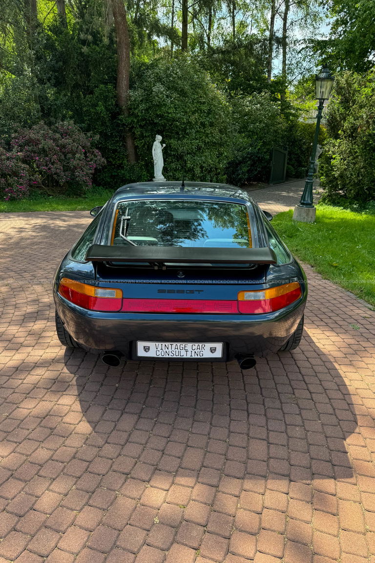 Porsche 928 GT