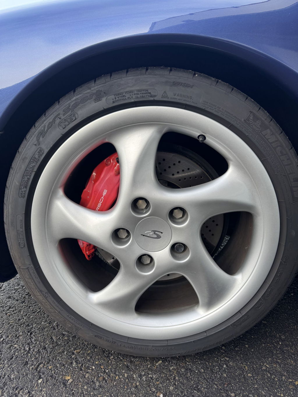 Porsche 993 Carrera 4S