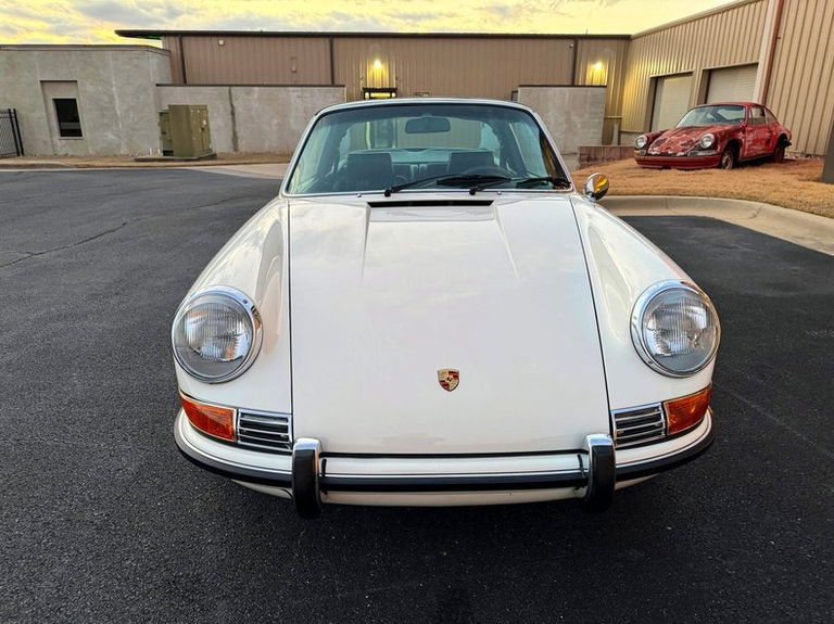Porsche 911 E