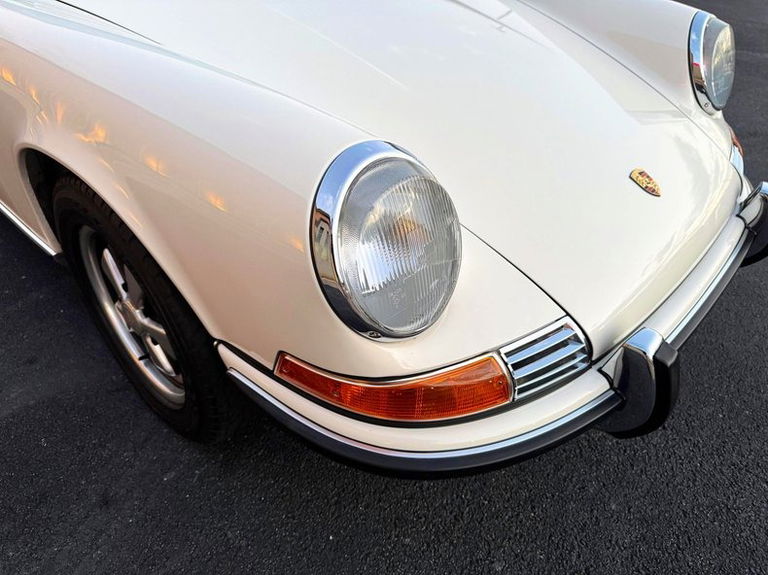 Porsche 911 E