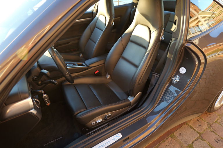 Porsche 991 Carrera 4S