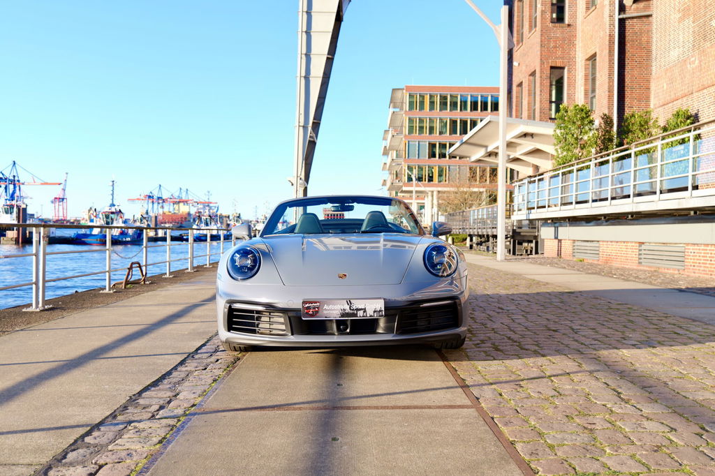 Porsche 992 Carrera 4S