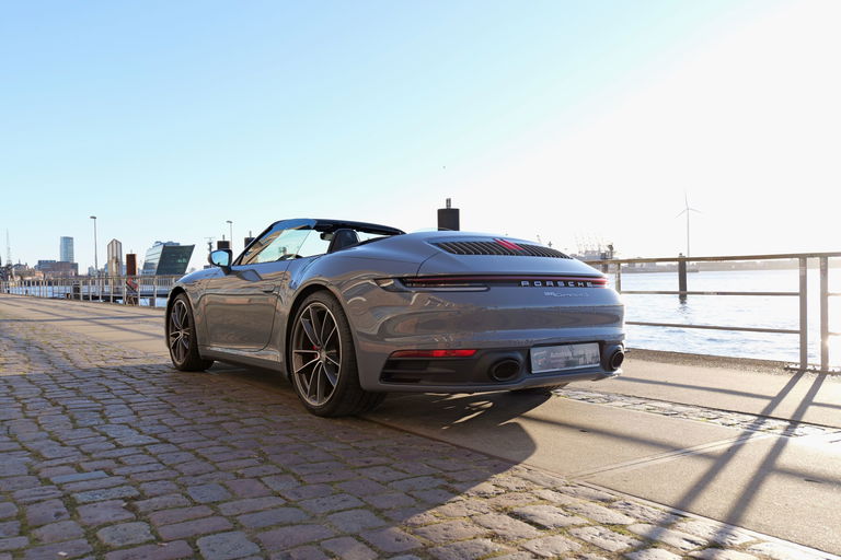 Porsche 992 Carrera 4S