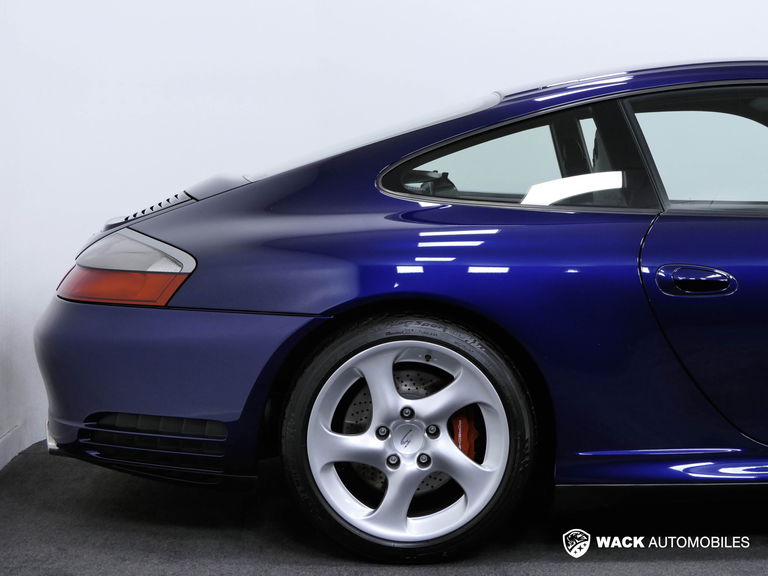 Porsche 996 Carrera 4S