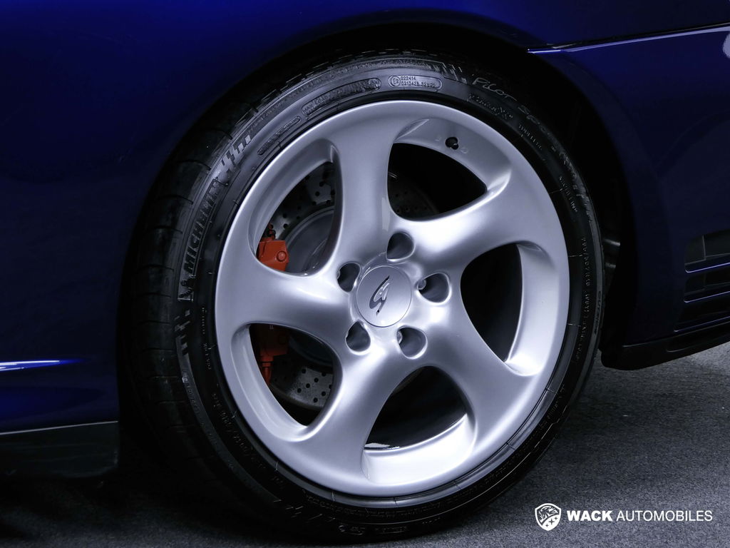 Porsche 996 Carrera 4S