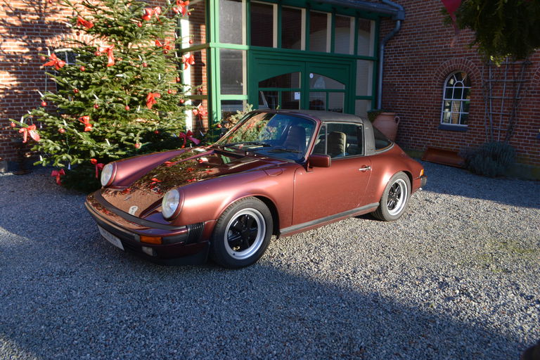 Porsche 911 Carrera 3.2