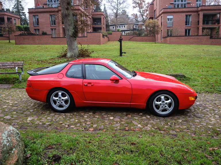 Porsche 968