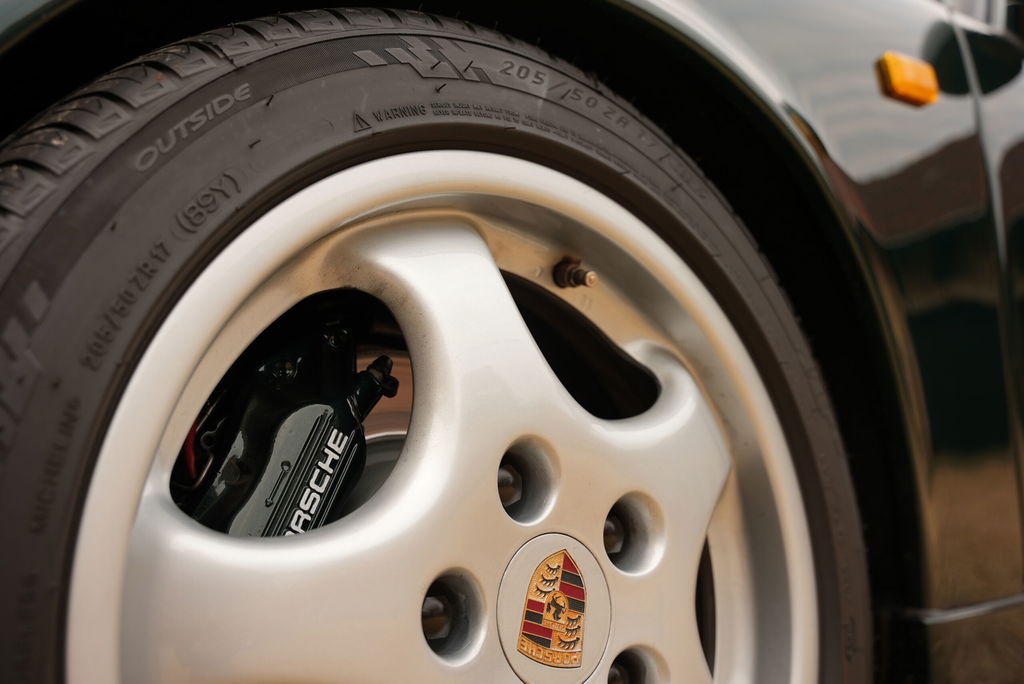 Porsche 964 Carrera 4