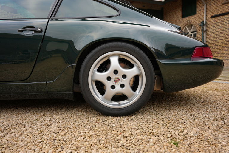 Porsche 964 Carrera 4