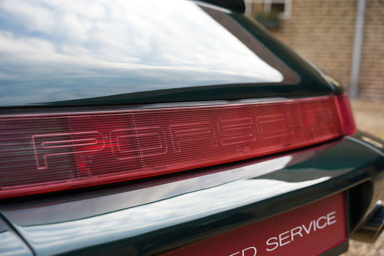 Porsche 964 Carrera 4