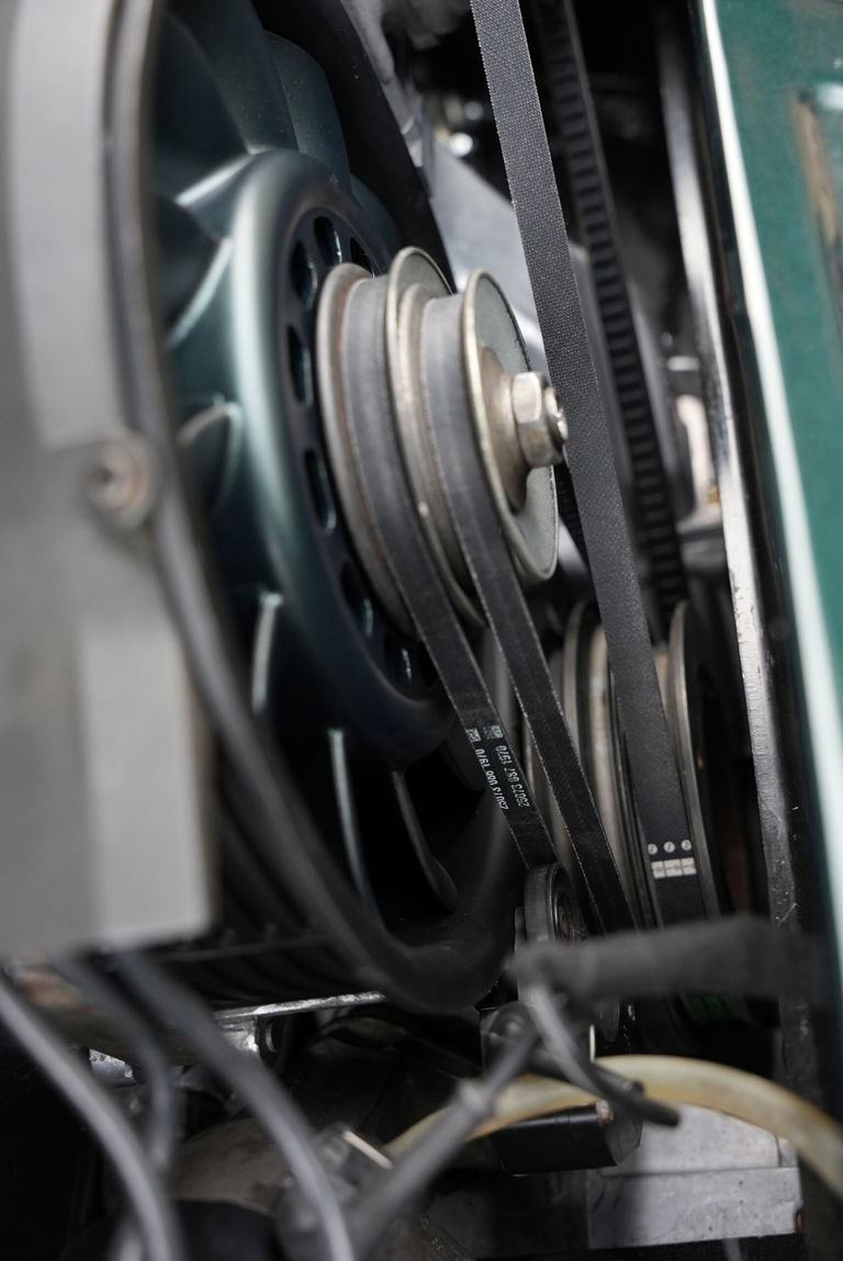 Porsche 964 Carrera 4