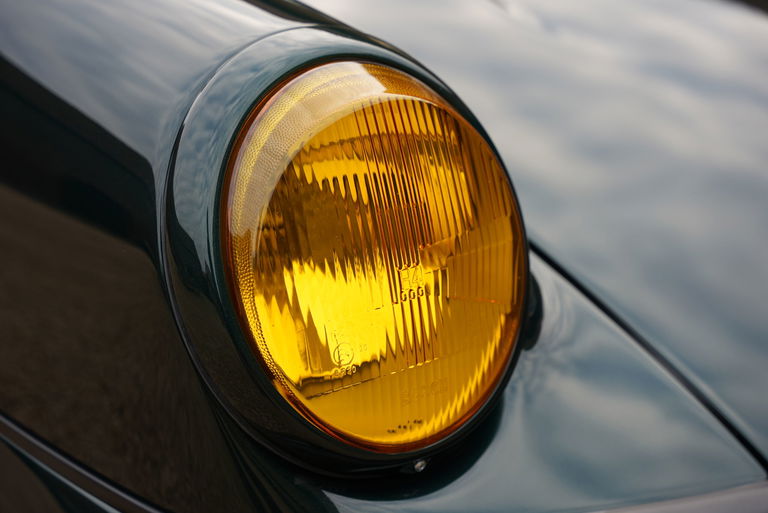 Porsche 964 Carrera 4