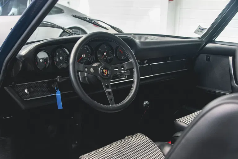 Porsche 911 S (F-Modell)