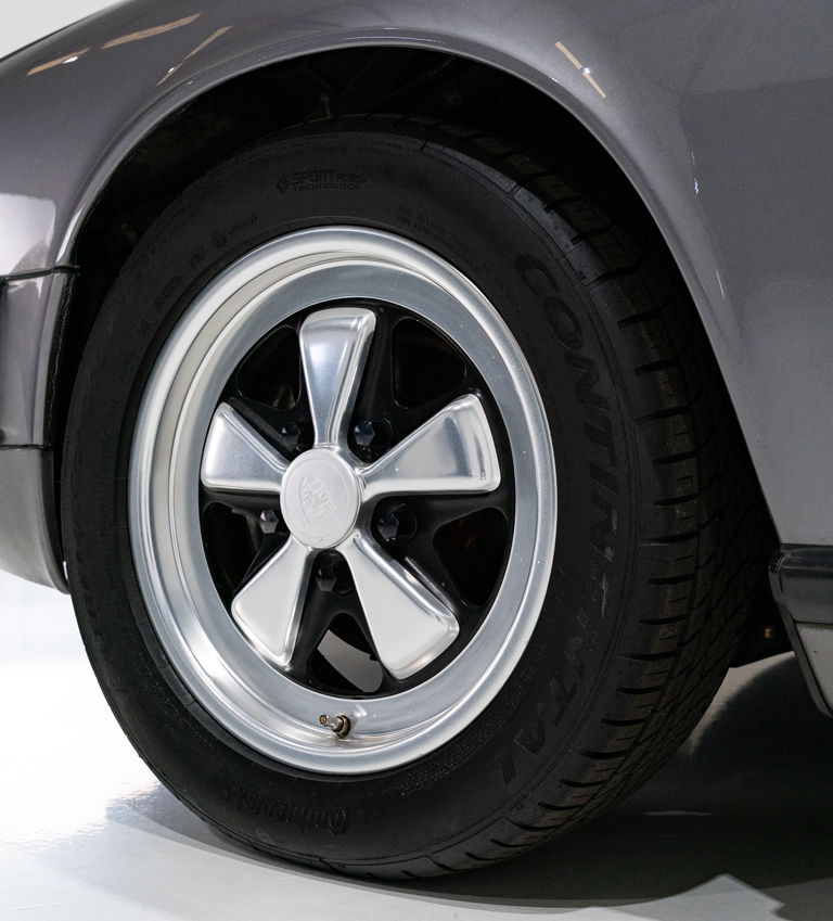 Porsche 911 Carrera 3.2 (US)